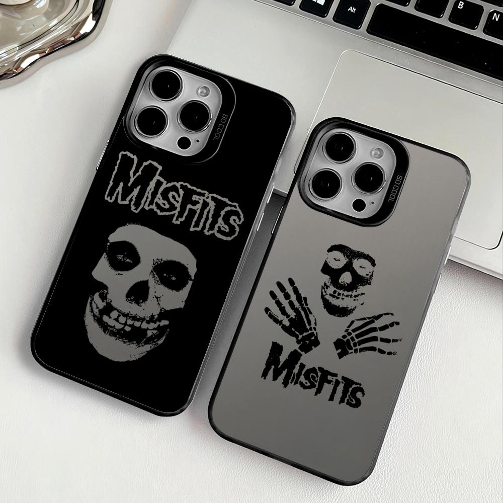 Etui na telefon Misfits do iPh – Phone Accessories Kiosk recenzja i cena